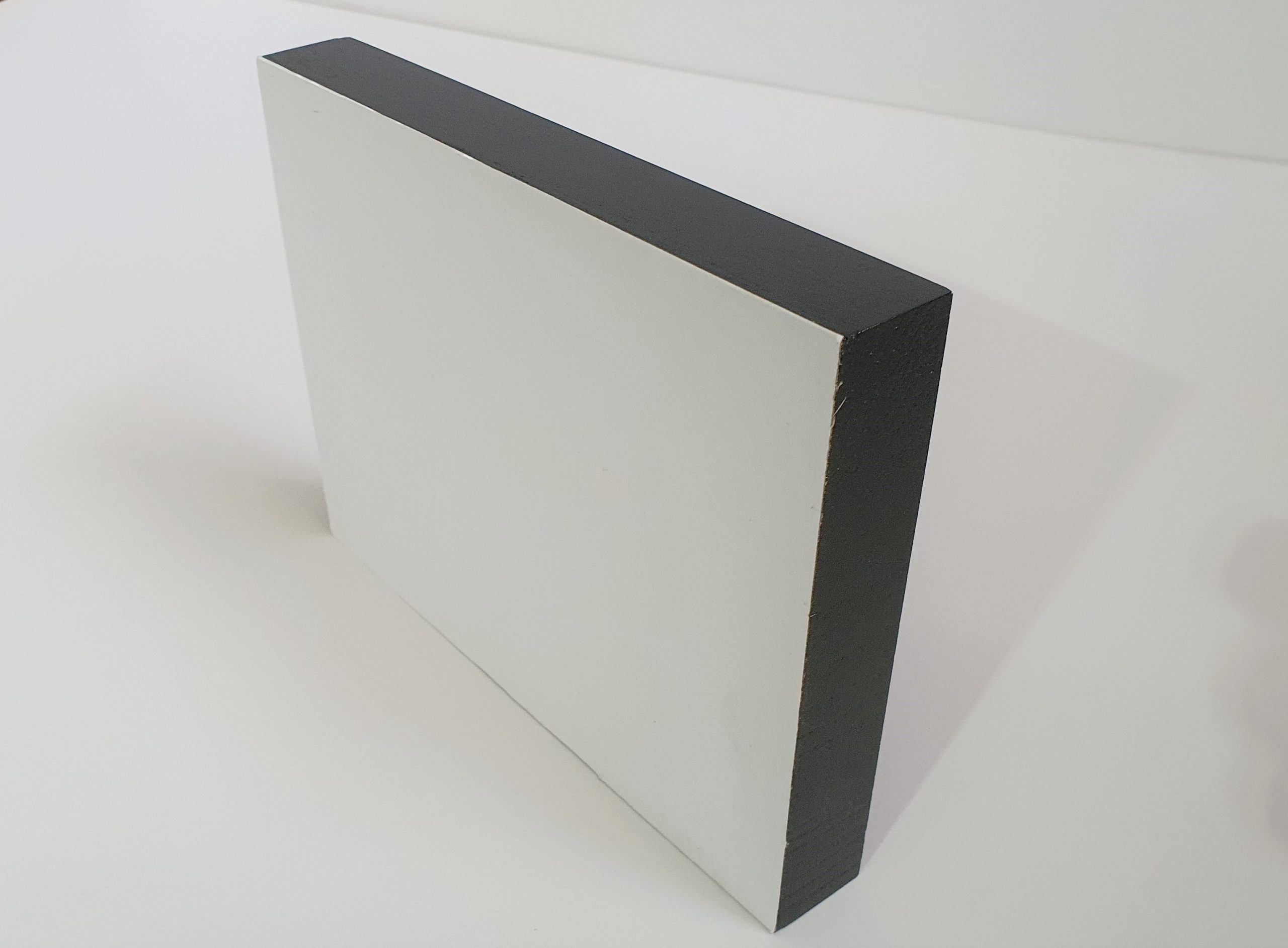 בלוק עץ 10/15 שחור